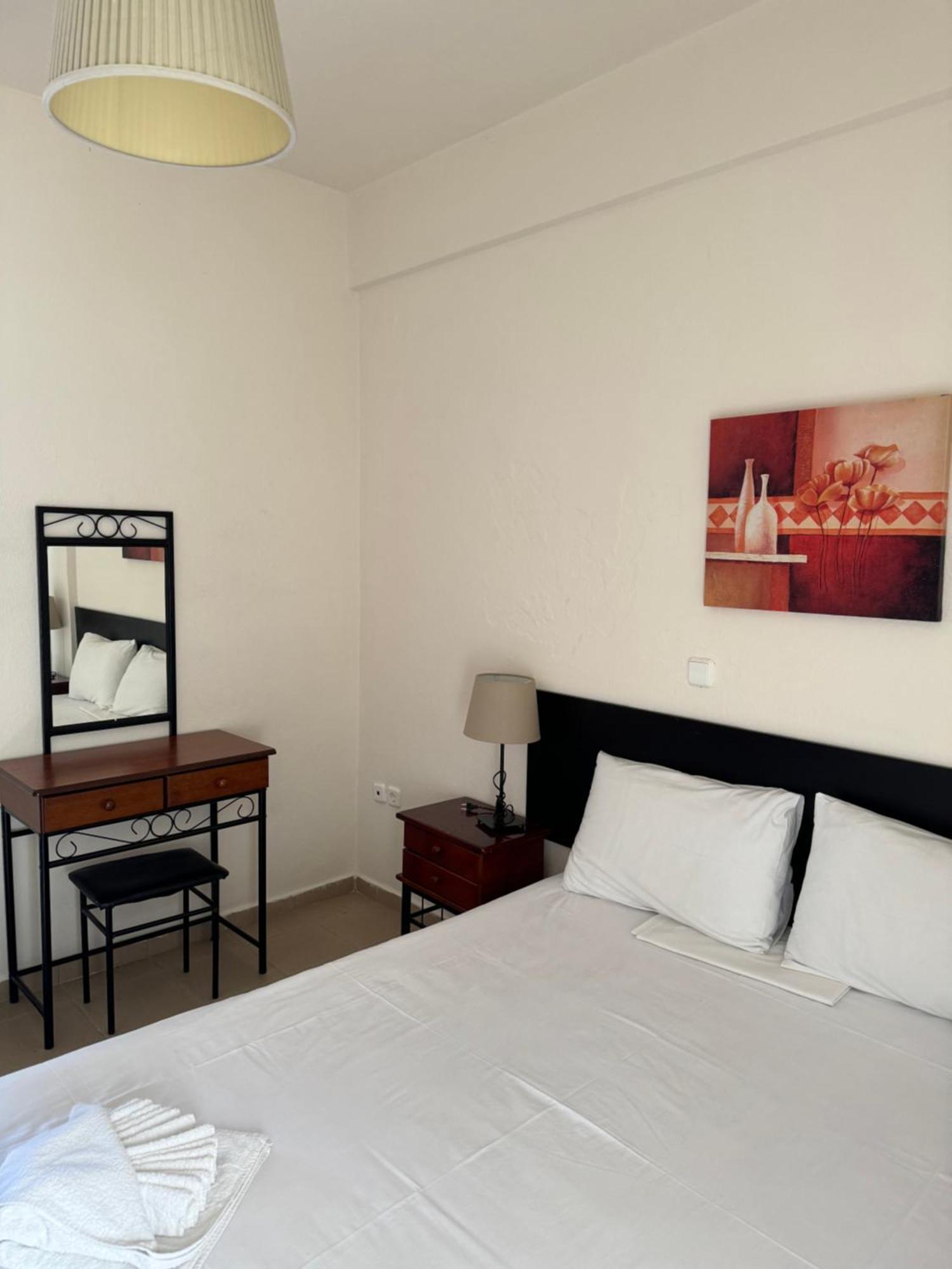 Dafnes Rooms Fourka Exterior photo